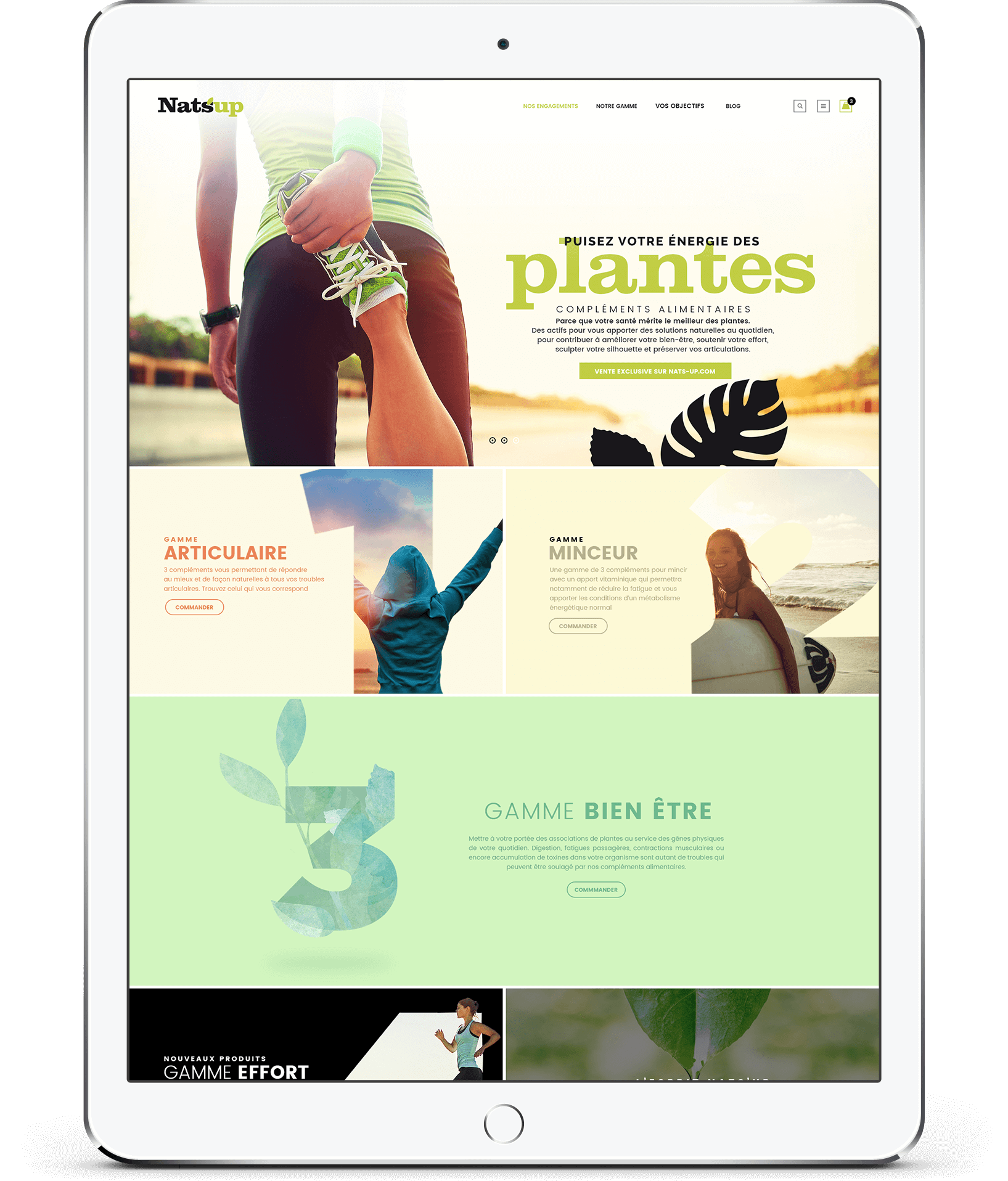 Une tablette affiche un site web aux couleurs de la nature, avec une personne s'étirant en plein air, des graphiques de feuilles, et des sections sur le bien-être, le fitness, les compléments alimentaires appelés "Natsup", et une création de catalogue pour les produits naturels.