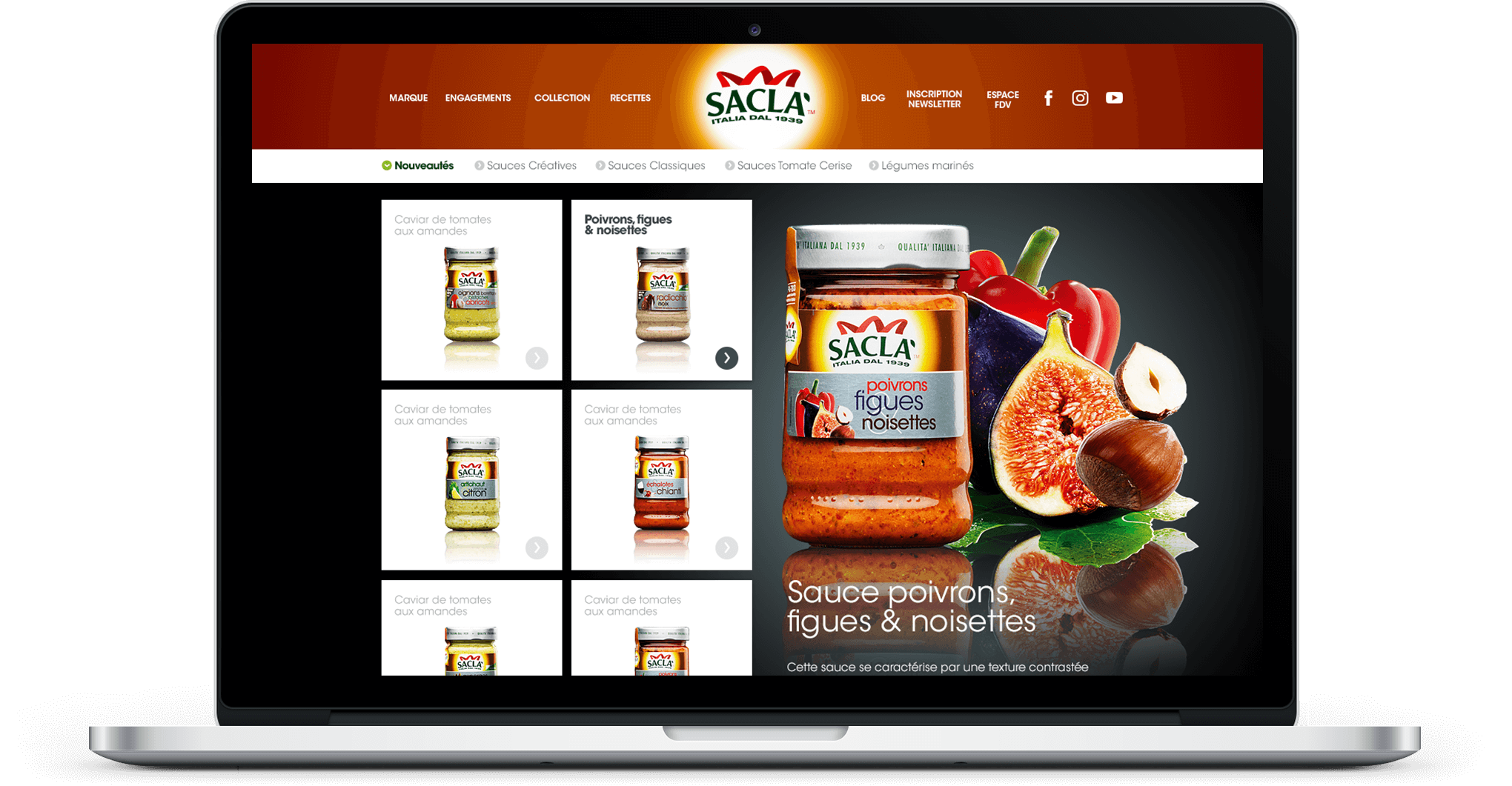 Un ordinateur portable affiche le site web de Saclà avec l'emballage de la "Sauce poivrons figues & noisettes", avec des images vives de poivrons, de figues et de noisettes sur un fond sombre. Des options de produits sont visibles dans la barre latérale gauche.