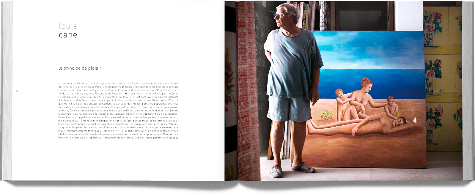 Un livre d'art au format horizontal ouvert à une page quelconque.