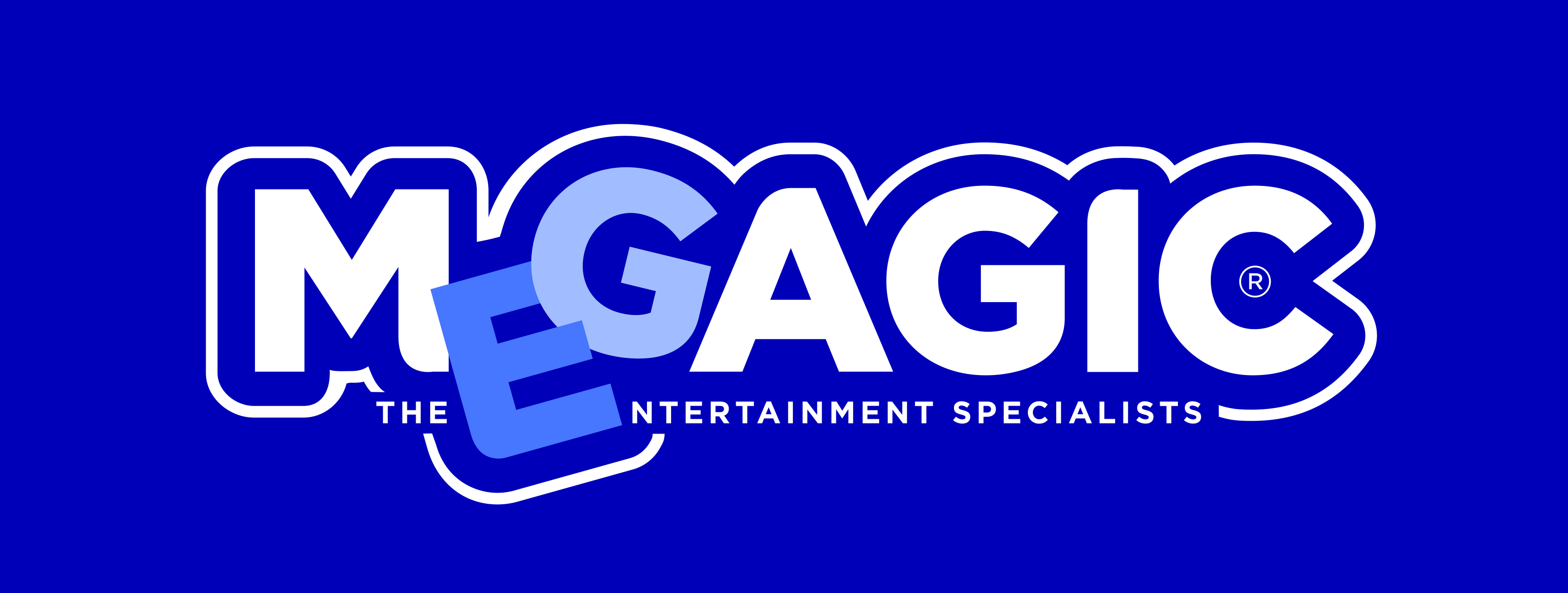 Logo avec le mot "MEGAGIC" en lettres blanches grasses sur fond bleu. Le premier "E" est surdimensionné, incliné et chevauche le "M" et le "G". En dessous, "THE ENTERTAINMENT SPECIALISTS". Un chef-d'œuvre du Studio graphique.