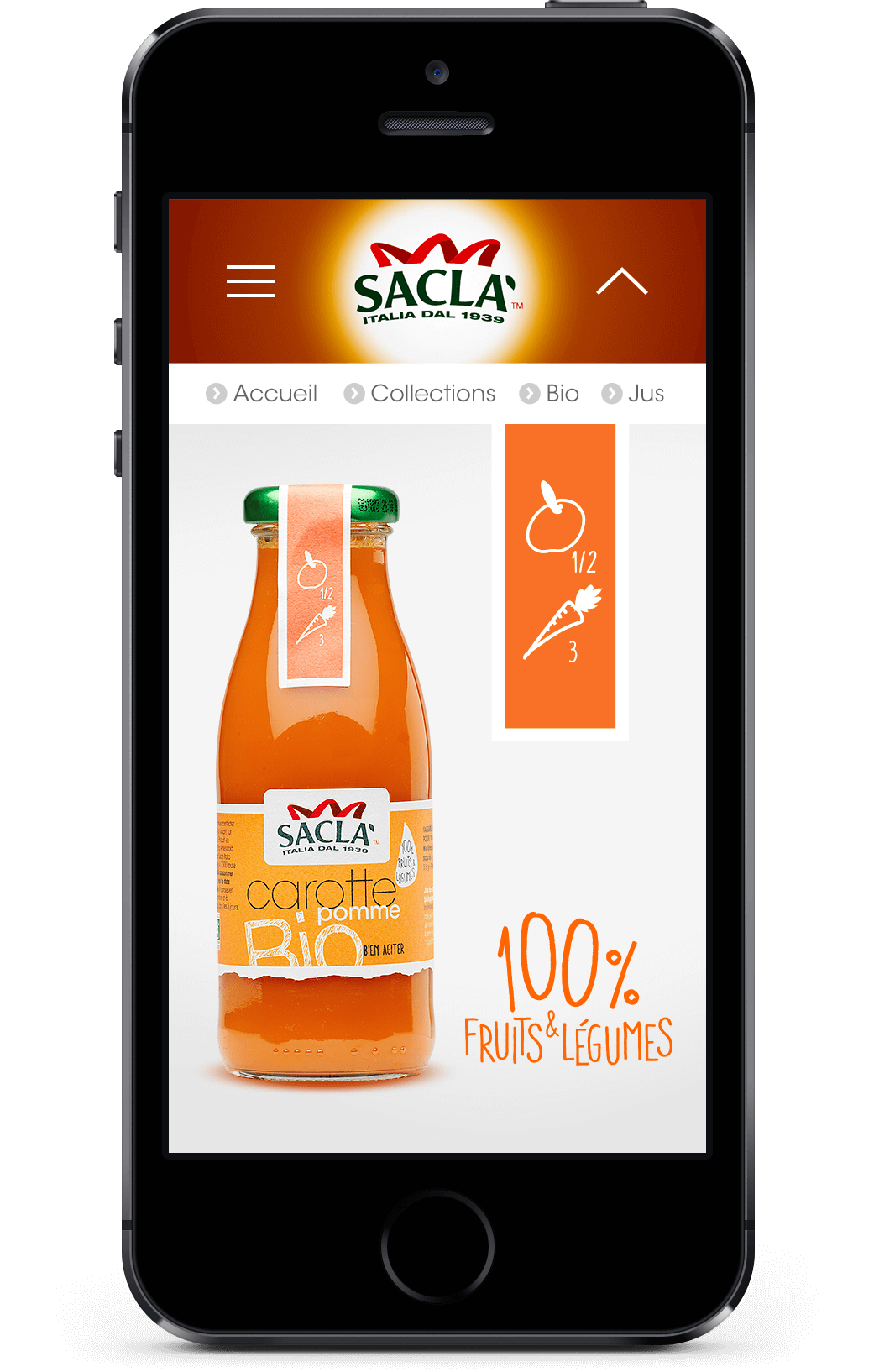 Image d'un smartphone affichant un site Web pour les produits italiens Sacla. L'écran montre une bouteille de jus biologique « Carotte Pomme » de Sacla, étiquetée « 100 % Fruits & Légumes ». Ce site Internet de création magnifiquement conçu propose des options de menu telles que « Collections », « Bio » et « Jus ».
